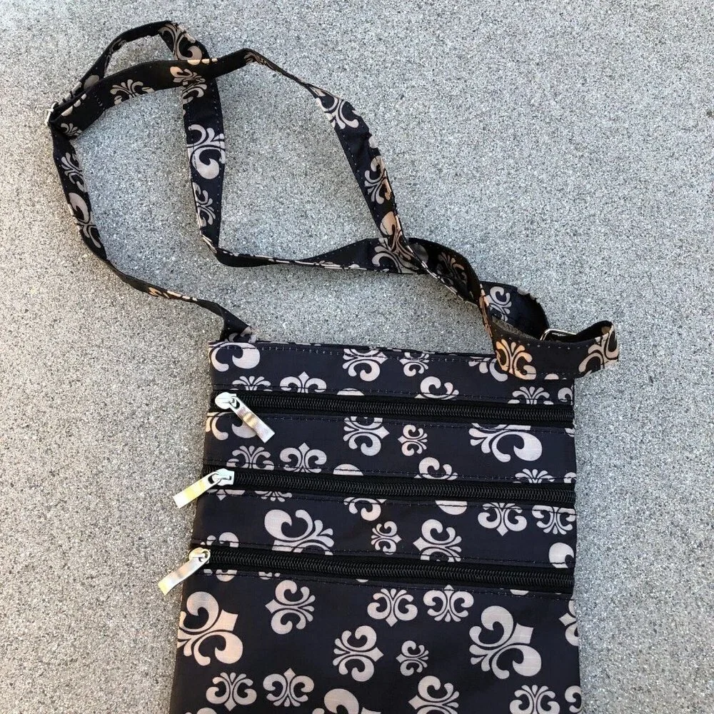 Ripstop Nylon Crossbody Bag Women's Black 3 Zipper Travel Lightweight Purse​​​​​